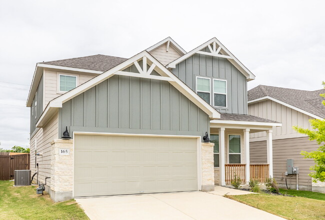 165 Acorn Cir in Boerne, TX - Foto de edificio - Building Photo