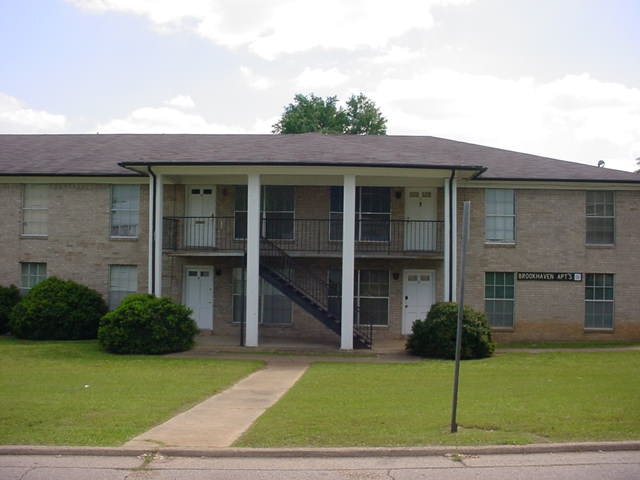 Blooming Edge Court in Texarkana, TX - Building Photo