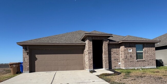 property at 2101 Spanish Oak Dr