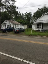 Three units with four lots Apartments