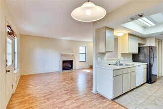 8806 Springmail Cir in Austin, TX - Building Photo - Building Photo