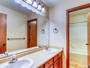 1297 Koda Cir SE in Port Orchard, WA - Building Photo - Building Photo