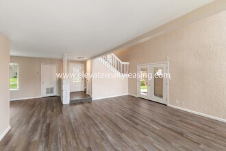 7371 S Yale Ave in Tulsa, OK - Building Photo - Building Photo