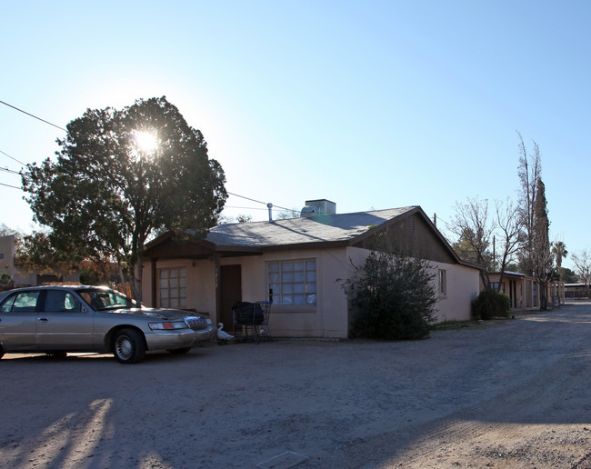 3426-3438 E Flower St in Tucson, AZ - Foto de edificio - Building Photo