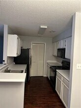 1563 N King St in Hampton, VA - Building Photo - Building Photo