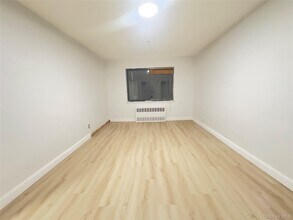 31-42 71st St in Queens, NY - Building Photo - Building Photo