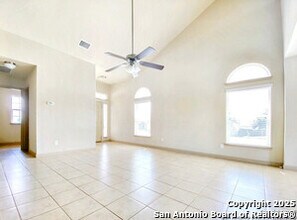 723 Spectrum Dr in New Braunfels, TX - Building Photo - Building Photo
