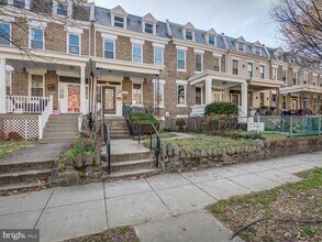 4008 Illinois Ave NW in Washington, DC - Building Photo - Building Photo