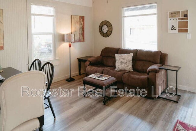 1307 W Cleveland Ave in Spokane, WA - Building Photo - Building Photo