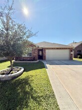 16538 Twinwalker Drive in Houston, TX - Building Photo - Building Photo