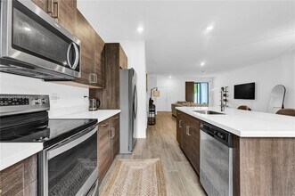 425 NW 17th St in Fort Lauderdale, FL - Foto de edificio - Building Photo