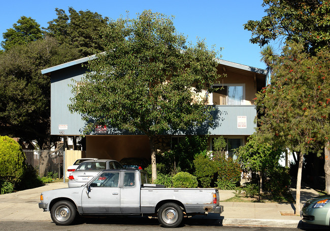 220 S E St in Oxnard, CA - Foto de edificio - Building Photo