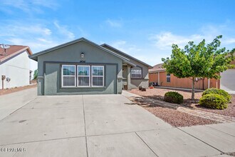 14041 Sandy Rock Dr in El Paso, TX - Building Photo - Building Photo
