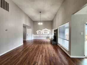 2118 Creston Dr in Spring, TX - Building Photo - Building Photo