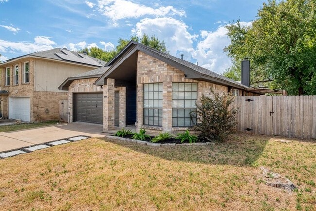 14201 Kincheloe St in Austin, TX - Building Photo - Building Photo