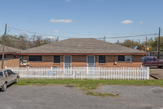 5605 Cavalcade St in Houston, TX - Building Photo - Building Photo