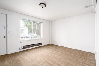 1110 S Main St in Moscow, ID - Building Photo - Building Photo