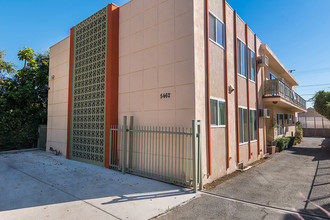 5462 Barton Ave in Los Angeles, CA - Building Photo - Other