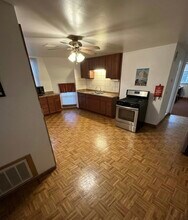 3330 N Drake Ave, Unit 2 in Chicago, IL - Building Photo - Building Photo