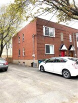 5290-5292 Connaught in Montréal, QC - Building Photo