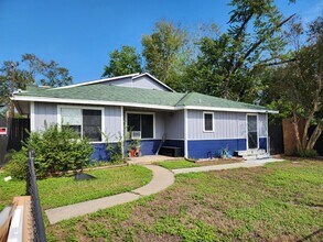 13433 Topeka St in Houston, TX - Building Photo - Building Photo