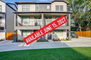 2833 Forest Park Blvd in Fort Worth, TX - Building Photo