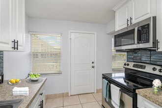 1031 Park Dr, Unit 10 in Indian Harbour Beach, FL - Building Photo - Building Photo