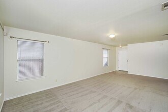 9815 Sandlet Trail in San Antonio, TX - Building Photo - Building Photo