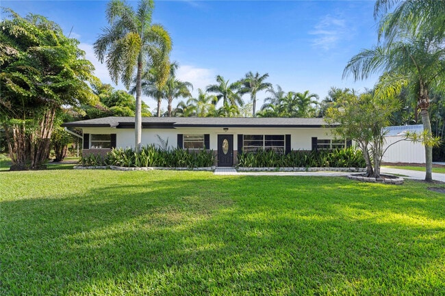 16900 SW 62nd St in Southwest Ranches, FL - Building Photo - Building Photo