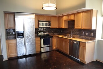 110 N 3rd St, Unit #711 in Columbus, OH - Foto de edificio - Building Photo