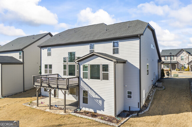 690 Michigan Cir in Hoschton, GA - Building Photo - Building Photo
