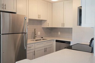Madison Oaks Apartment Homes in Palm Harbor, FL - Building Photo