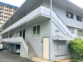 1555 Pensacola St-Unit -Unit 201 in Honolulu, HI - Building Photo - Building Photo
