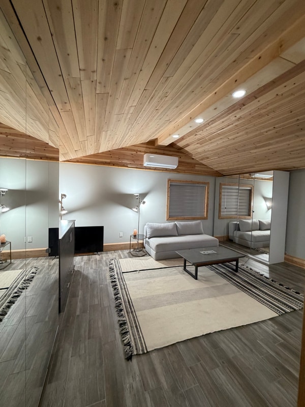 property at 7711 Owensmouth Ave