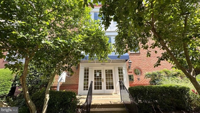 property at 7011 Falls Reach Dr