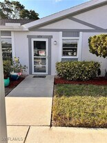 6834 Bogey Dr in Ft. Myers, FL - Building Photo