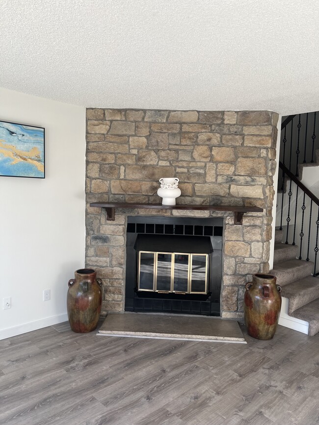 9535 W Coal Mine Ave in Littleton, CO - Foto de edificio - Building Photo