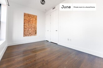 Room in Shared 4 bed/2 bath home in New York, NY - Foto de edificio - Building Photo