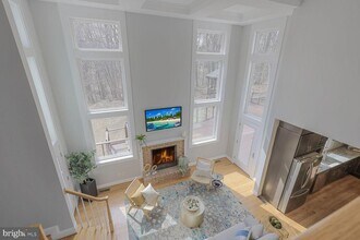 11620 Piney Spring Ln in Potomac, MD - Building Photo - Building Photo