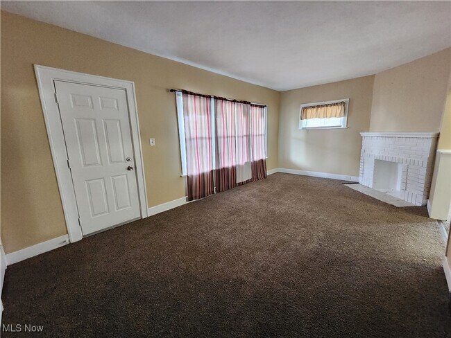 1306 E 134th St in East Cleveland, OH - Building Photo - Building Photo