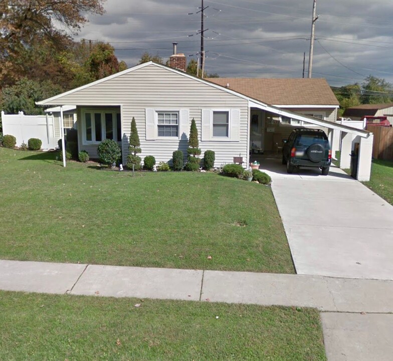 22 Gable Hill Rd in Levittown, PA - Foto de edificio