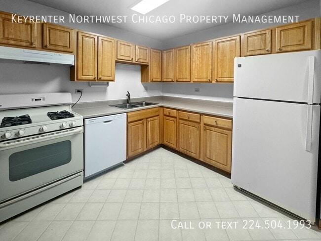 3000 Bayside Dr in Palatine, IL - Building Photo - Building Photo