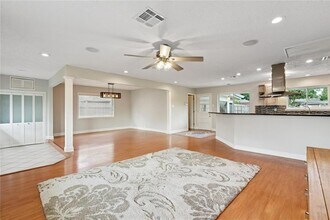 1913 Poplar St in Metairie, LA - Building Photo - Building Photo