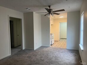 1267 Redwood Ln in Gulf Breeze, FL - Building Photo - Building Photo