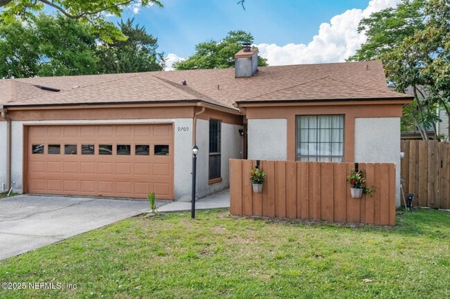 property at 9709 Fawn Brook Cir N