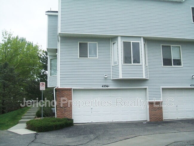 property at 4236 E 119th Pl