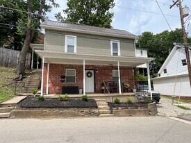 20 1/2 Fern St, Unit 20.5A (Downstairs Unit in Athens, OH - Building Photo