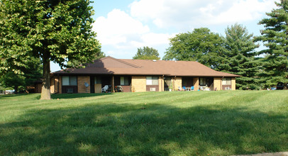 Parkview Estates in Peoria, IL - Building Photo - Building Photo