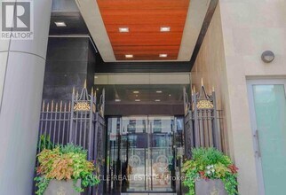 375 King St W in Toronto, ON - Building Photo - Building Photo