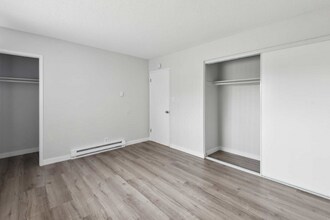 15743 Francisquito Ave in La Puente, CA - Foto de edificio - Building Photo